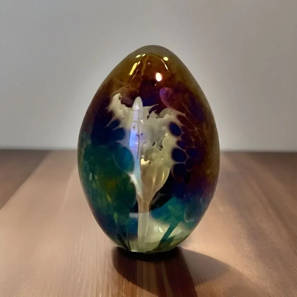 Vintage Metallic Multi Colored Swirl Egg Paperweight White Trumpet Flower